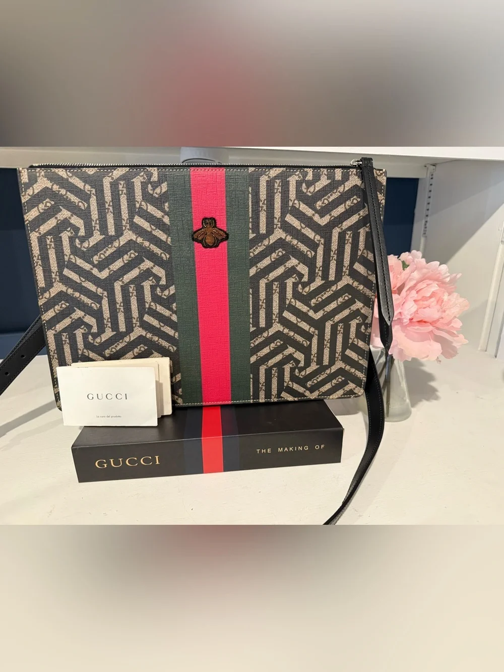 Gucci GG Bee Messenger Bag Unisex